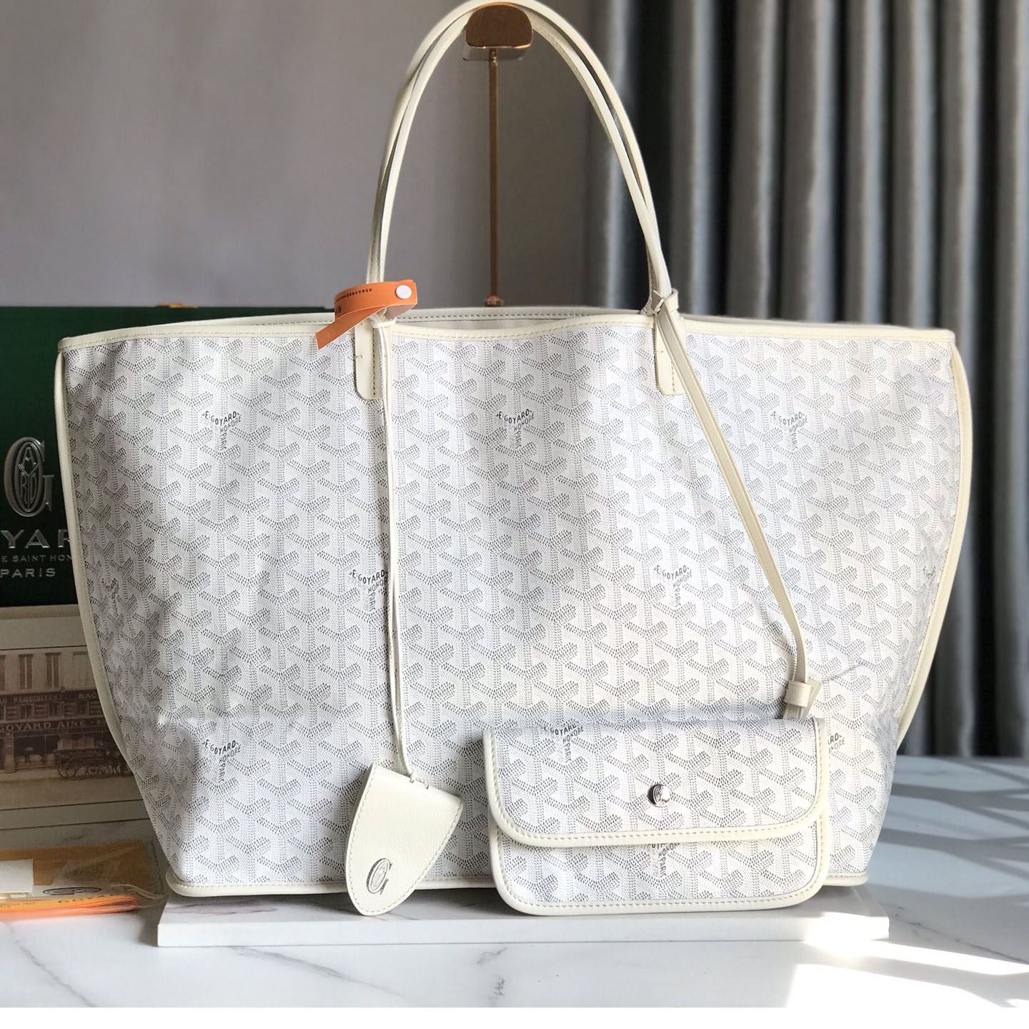 Go*ard shopping bags